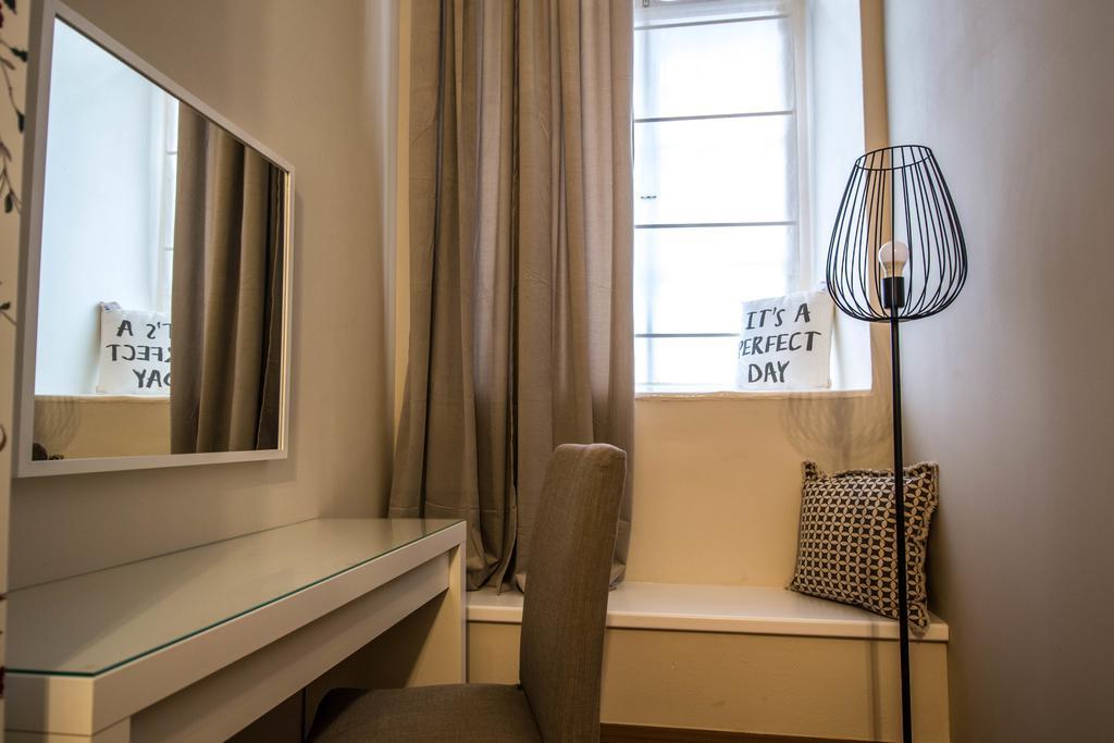 4bdr Historical Spirit By Ruterra * Praha